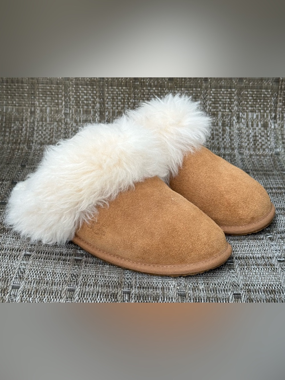 Ugg Scuff Sis Slippers Chestnut Size 9 Like New!